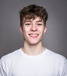 Fichier:Portrait de Sven Bryngard.png