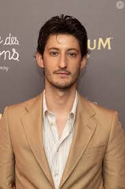 pierre-niney.jpg