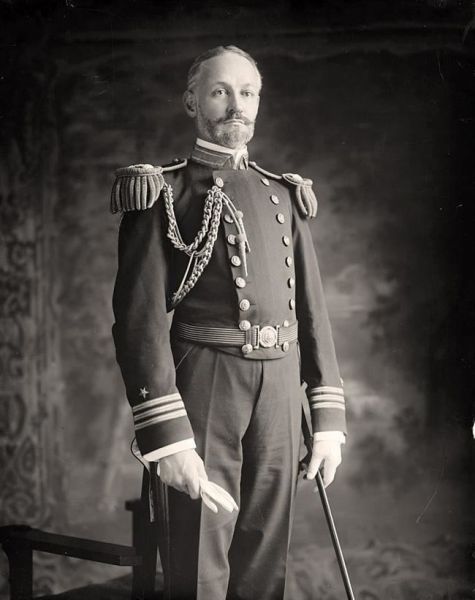 Fichier:Elias I Lightwood.jpeg