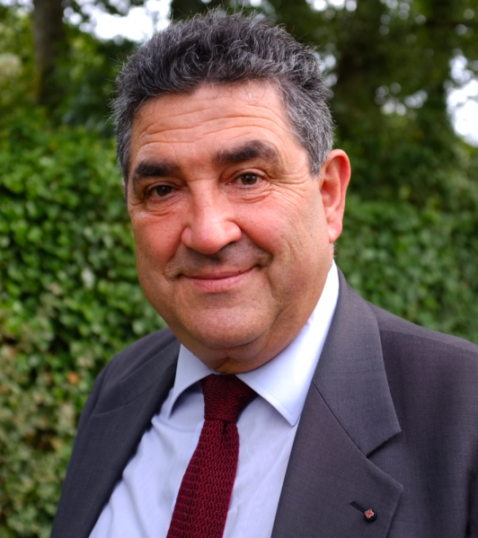 Fichier:Pierre de Courçon.png